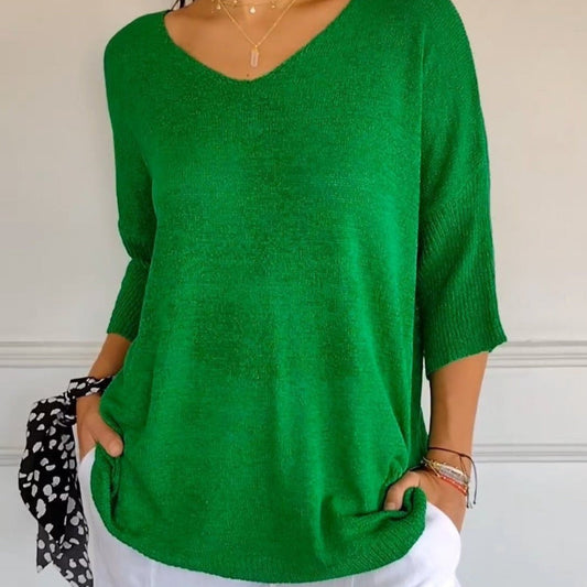 Pull Col V à Manches 3/4 – Élégance et Confort