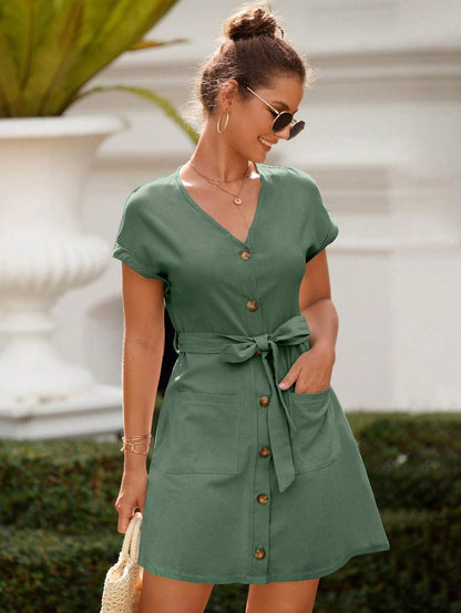 Robe chic boutonnée avec deux poches